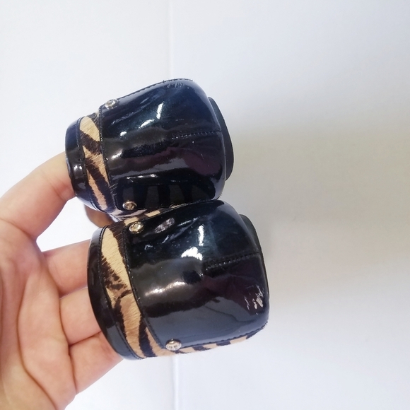 Kate Spade | Tiger Stripe Flats,‎ size 8 - Picture 2 of 9